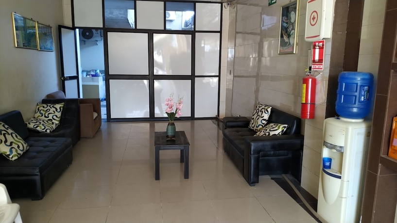 Imagen de la habitación del Hotel Hostal Nuevo Amanecer. Foto 12