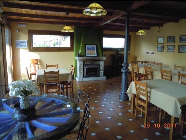 Imagen del bar/restaurante del Hotel Hostal O Rancheiro. Foto 2