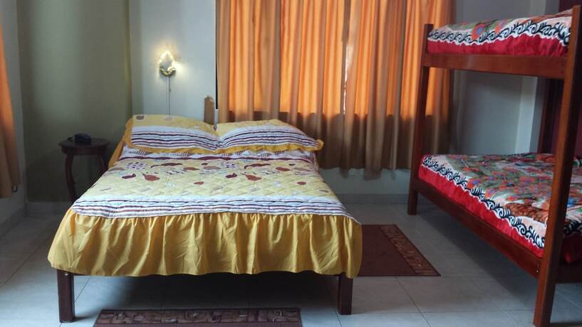 Imagen de la habitación del Hotel Hostal Oro Orense. Foto 15