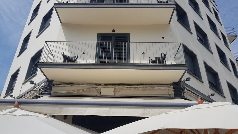 Imagen general del Hotel Hostal Parque Ibiza. Foto 8