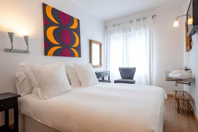 Imagen de la habitación del Hotel Hostal Parque Ibiza. Foto 20