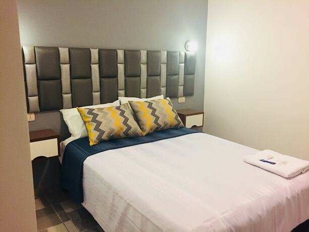 Imagen de la habitación del Hotel Hostal Pati&ntilde;o. Foto 18