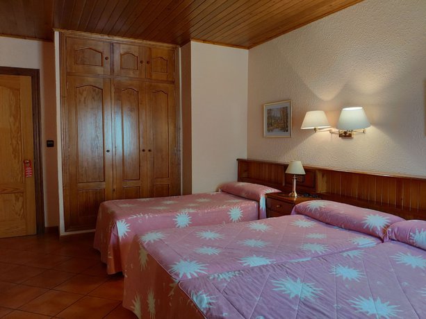 Imagen de la habitación del Hotel Hostal Pey. Foto 6