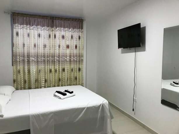 Imagen general del Hotel Hostal Piedra Del Sol. Foto 1