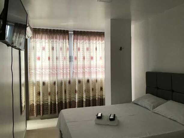 Imagen general del Hotel Hostal Piedra Del Sol. Foto 2