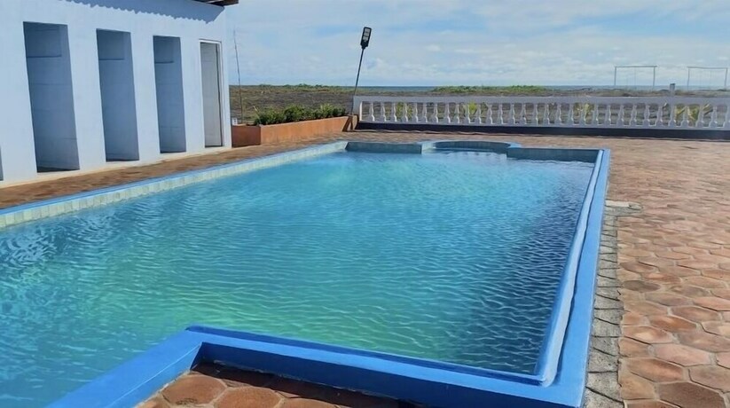 Imagen general del Hotel Hostal Playa Azul. Foto 6