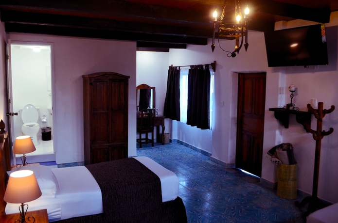 Imagen de la habitación del Hotel Hostal Plaza Central. Foto 13