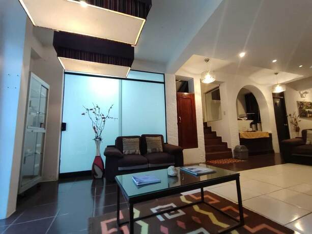 Imagen general del Hotel Hostal Premier Inn. Foto 3