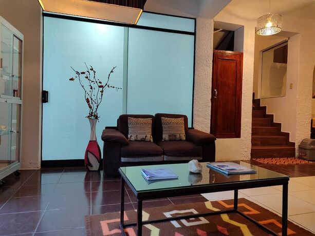 Imagen general del Hotel Hostal Premier Inn. Foto 12