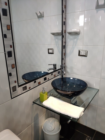 Imagen de la habitación del Hotel Hostal Quilla. Foto 14