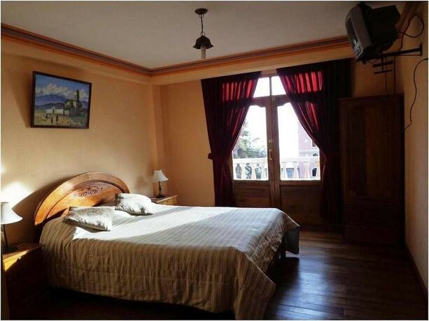 Imagen general del Hotel Hostal Real Los Andes del Lago. Foto 10