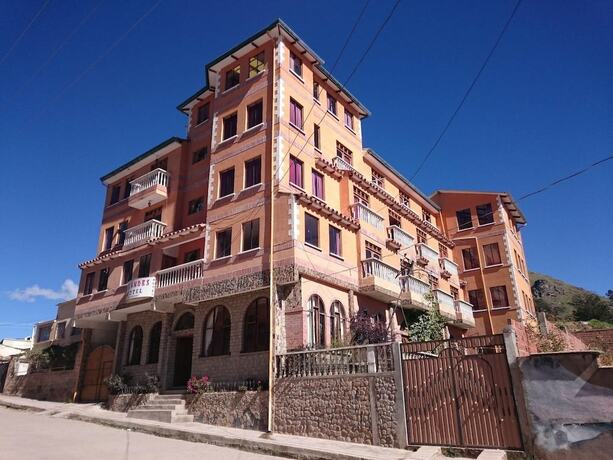 Imagen general del Hotel Hostal Real Los Andes del Lago. Foto 11