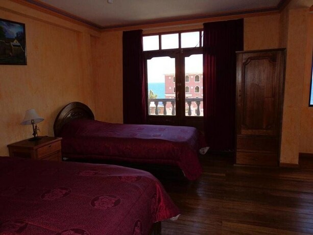 Imagen general del Hotel Hostal Real Los Andes del Lago. Foto 14