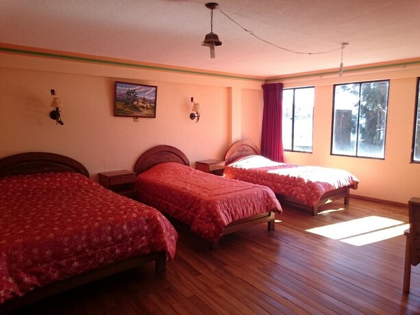 Imagen de la habitación del Hotel Hostal Real Los Andes del Lago. Foto 20