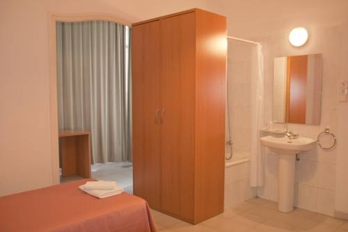 Imagen general del Hotel Hostal Residencia Mundial. Foto 4