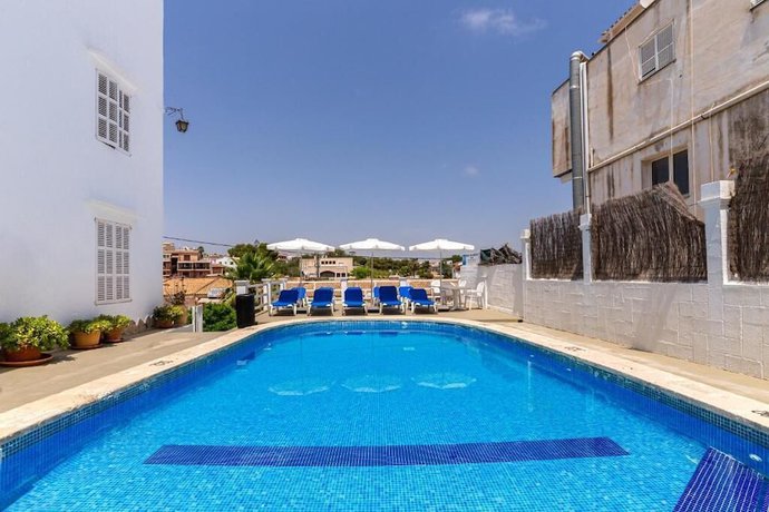 Imagen de la piscina del Hotel Hostal Residencia San Francisco. Foto 18