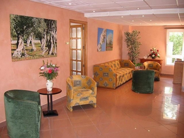 Imagen de los interiores del Hotel Hostal Residencia Sutimar. Foto 16