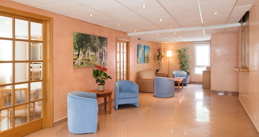 Imagen de los interiores del Hotel Hostal Residencia Sutimar. Foto 19