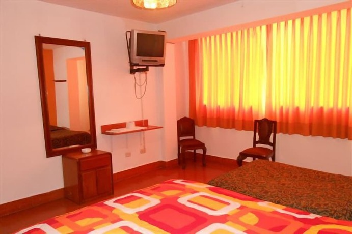 Imagen general del Hotel Hostal Residencial Cesar Alberto. Foto 2