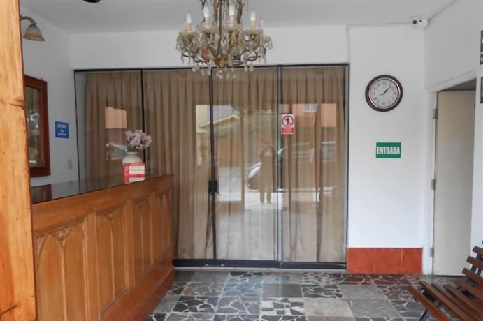 Imagen general del Hotel Hostal Residencial Cesar Alberto. Foto 4