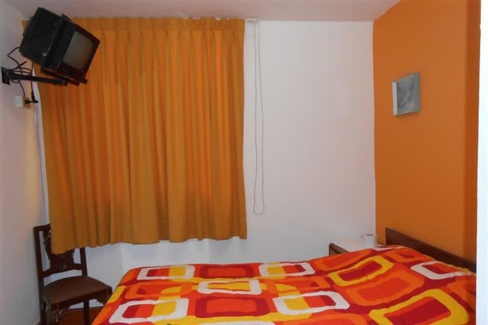 Imagen general del Hotel Hostal Residencial Cesar Alberto. Foto 13