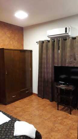 Imagen general del Hotel Hostal Residencial Leones de Castilla. Foto 8