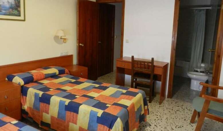 Imagen general del Hotel Hostal Restaurant Cal Feliuet. Foto 15