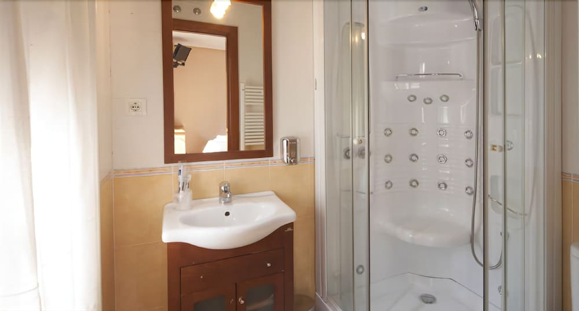 Imagen de la habitación del Hotel Hostal Restaurante Boccalino. Foto 10