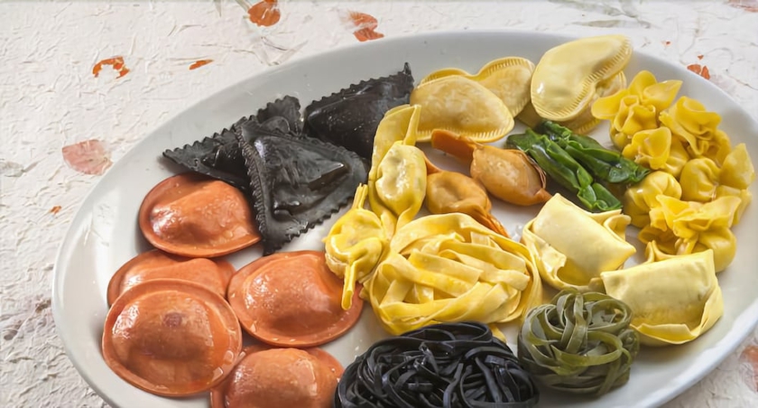 Imagen del bar/restaurante del Hotel Hostal Restaurante Boccalino. Foto 2