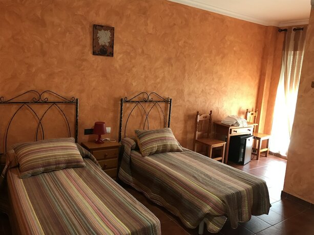 Imagen general del Hotel Hostal Restaurante El Mero. Foto 10