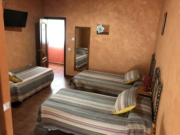 Imagen de la habitación del Hotel Hostal Restaurante El Mero. Foto 20