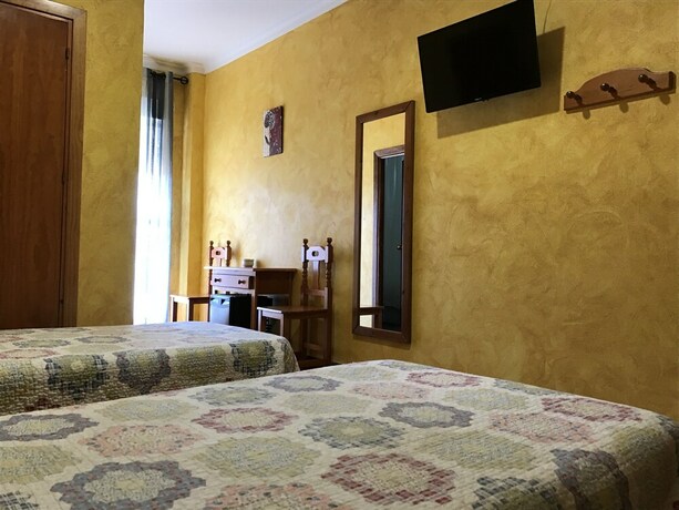 Imagen general del Hotel Hostal Restaurante El Mero. Foto 14