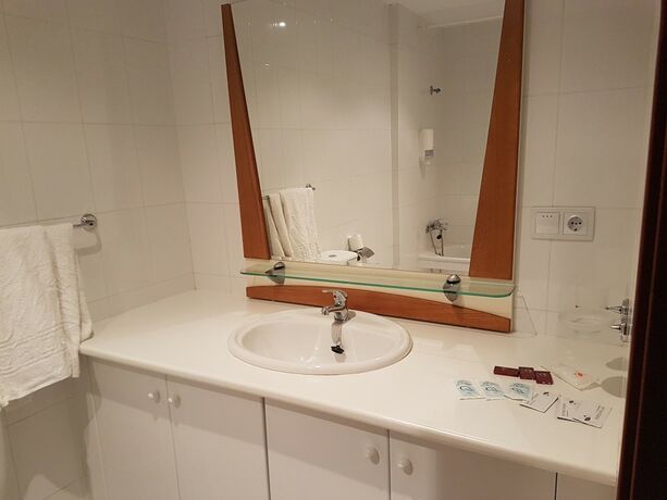 Imagen general del Hotel Hostal Restaurante La Charola. Foto 13