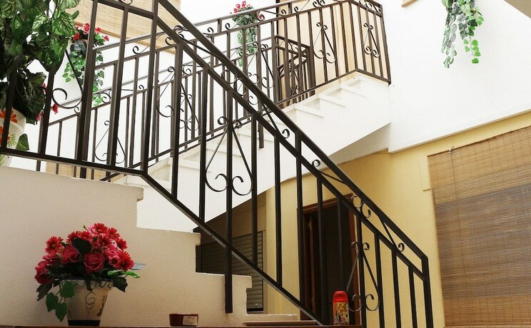 Imagen general del Hotel Hostal Restaurante Labrat. Foto 12