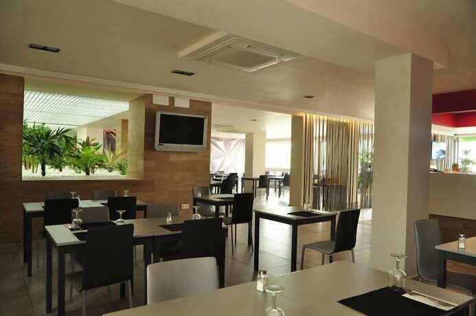 Imagen general del Hotel Hostal Restaurante Paco. Foto 5
