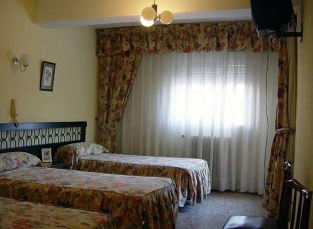 Imagen de la habitación del Hotel Hostal Restaurante Torremar. Foto 12