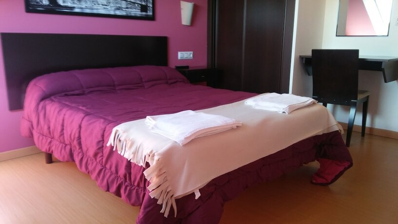 Imagen de la habitación del Hotel Hostal Restaurante Vial. Foto 11