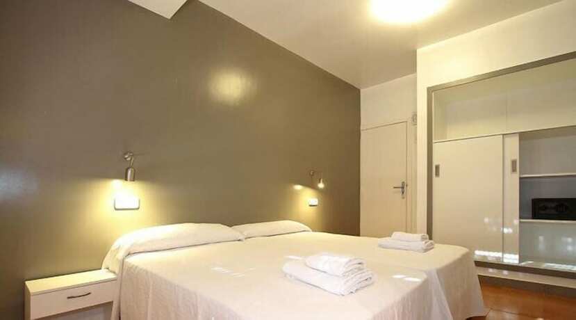 Imagen general del Hotel Hostal Ripoll Ibiza, IBIZA. Foto 2