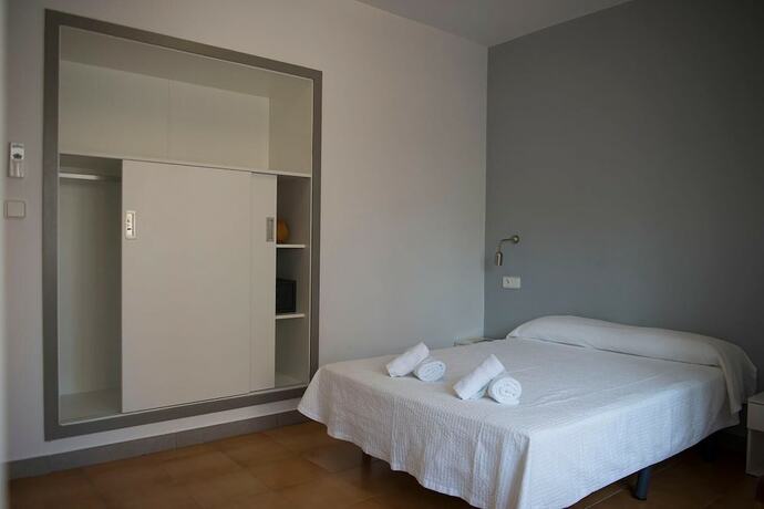 Imagen general del Hotel Hostal Ripoll Ibiza, IBIZA. Foto 7