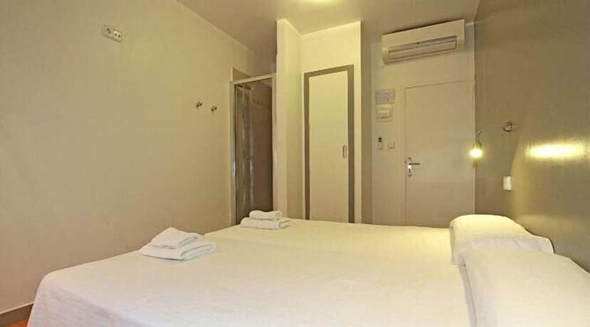 Imagen general del Hotel Hostal Ripoll Ibiza, IBIZA. Foto 13