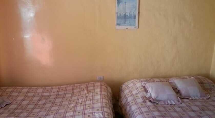 Imagen de la habitación del Hotel Hostal Rivero. Foto 7
