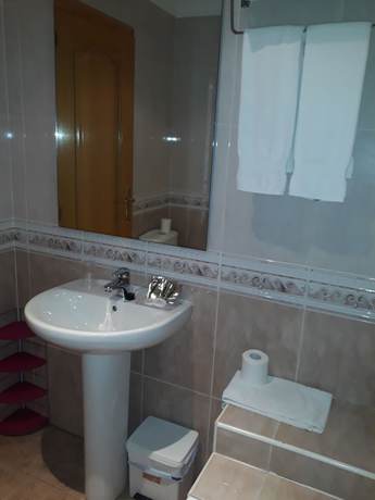 Imagen de la habitación del Hotel Hostal Roig 53. Foto 9