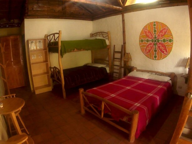 Imagen general del Hotel Hostal Rosa Mistica. Foto 1