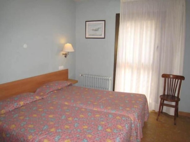Imagen general del Hotel Hostal Rural Can Enric. Foto 6