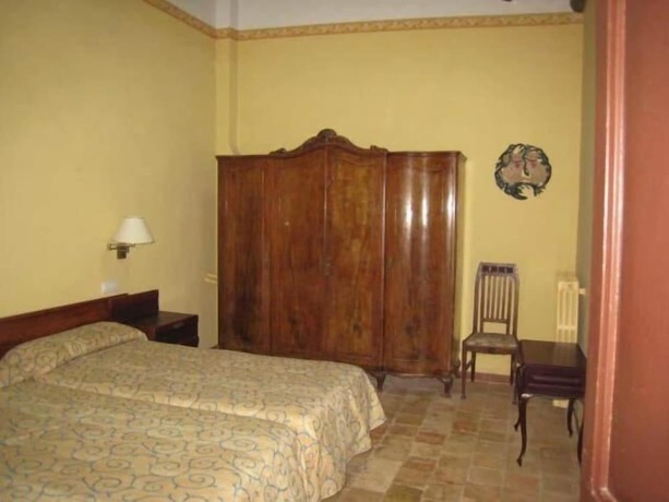 Imagen general del Hotel Hostal Rural Can Enric. Foto 9