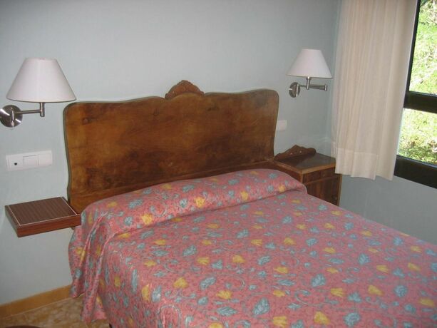 Imagen general del Hotel Hostal Rural Can Enric. Foto 14