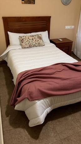 Imagen de la habitación del Hotel Hostal Ruralis Altozano. Foto 13