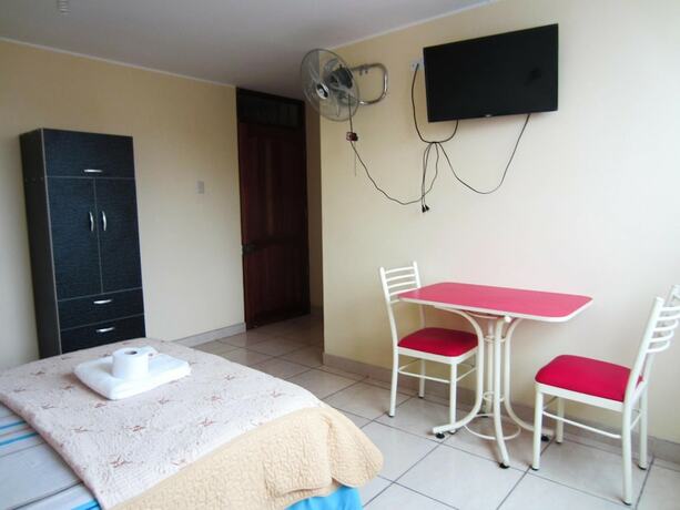 Imagen general del Hotel Hostal Sandel. Foto 3