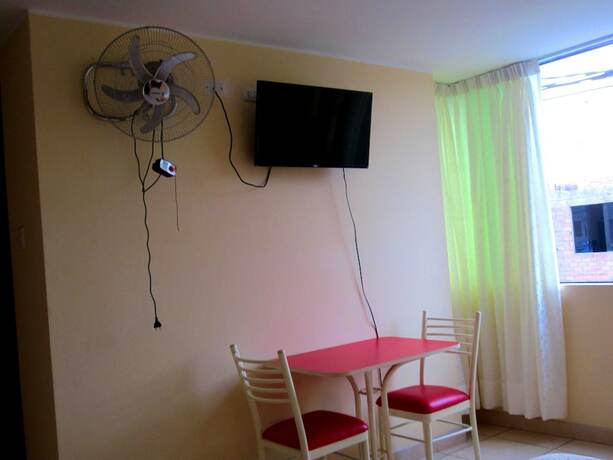 Imagen general del Hotel Hostal Sandel. Foto 5