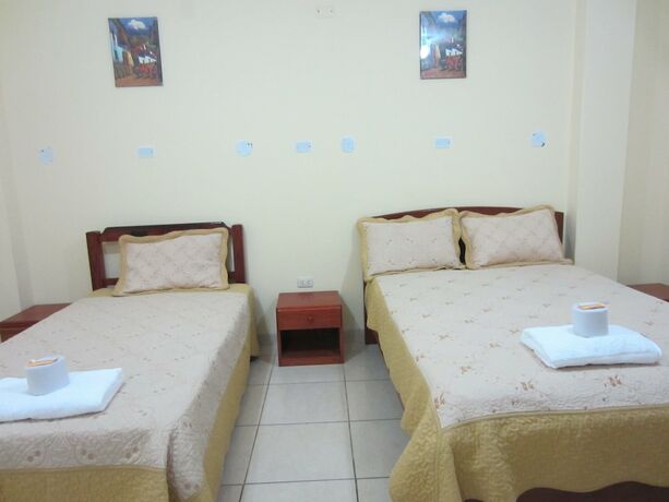 Imagen de la habitación del Hotel Hostal Sandel. Foto 20